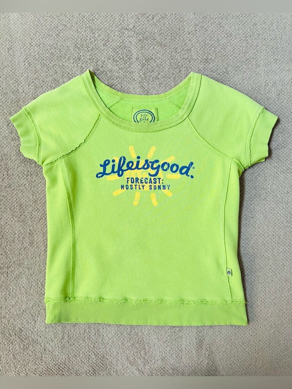 Life Is Good Women’s Medium Lime Green Scoop Neck Short Sleeve Summer Sweatshirt